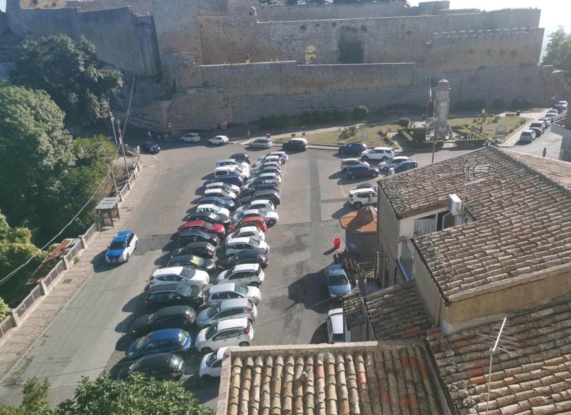 Rocca Di Cerere "Rocca Da Zeru" Apartments Enna Exterior foto